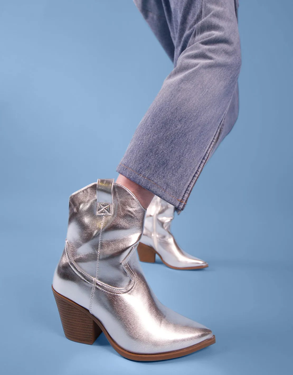 Metallic short cowboy boots