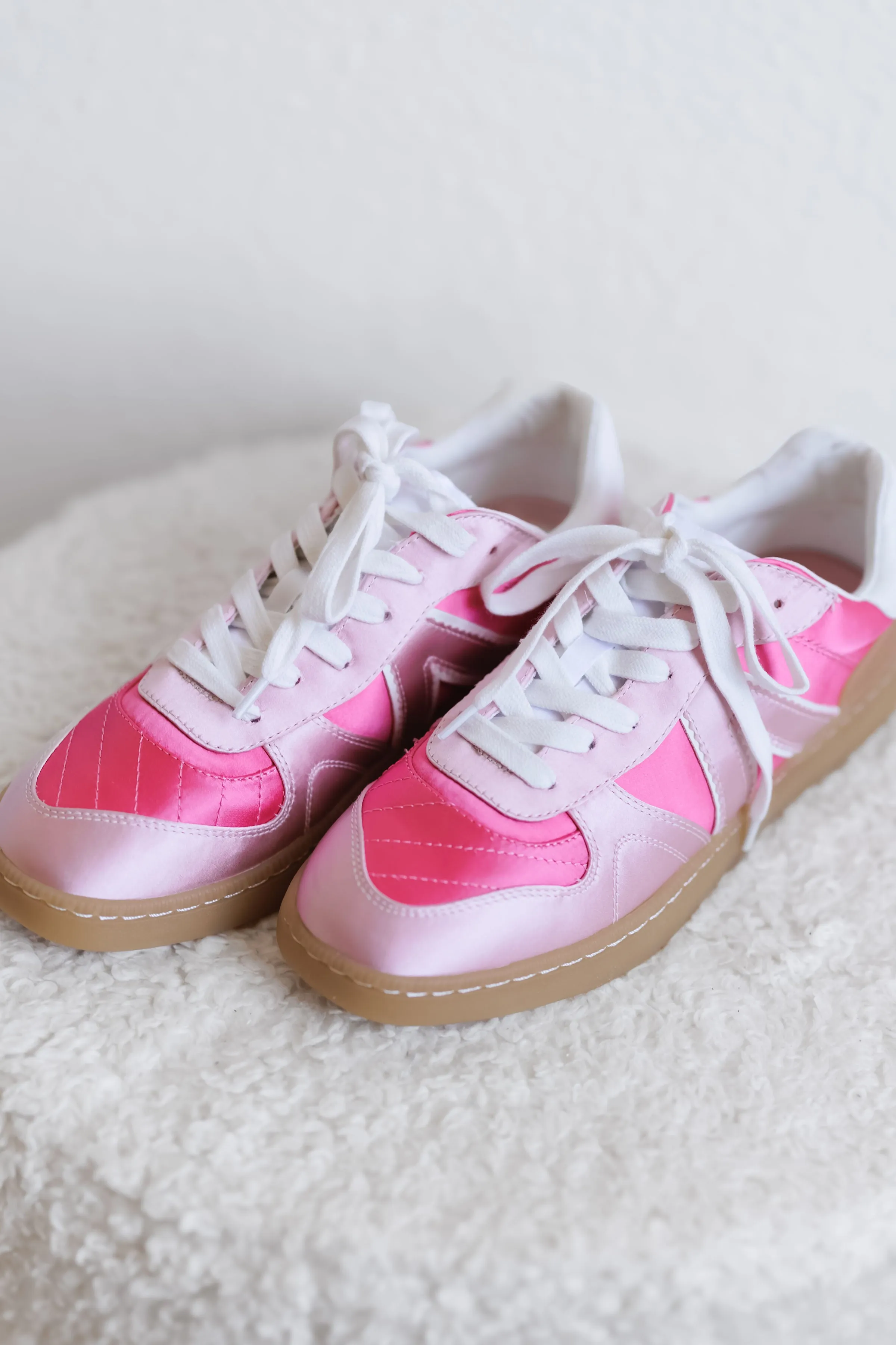 Mia: Vesta Sneaker - Pink/Blush