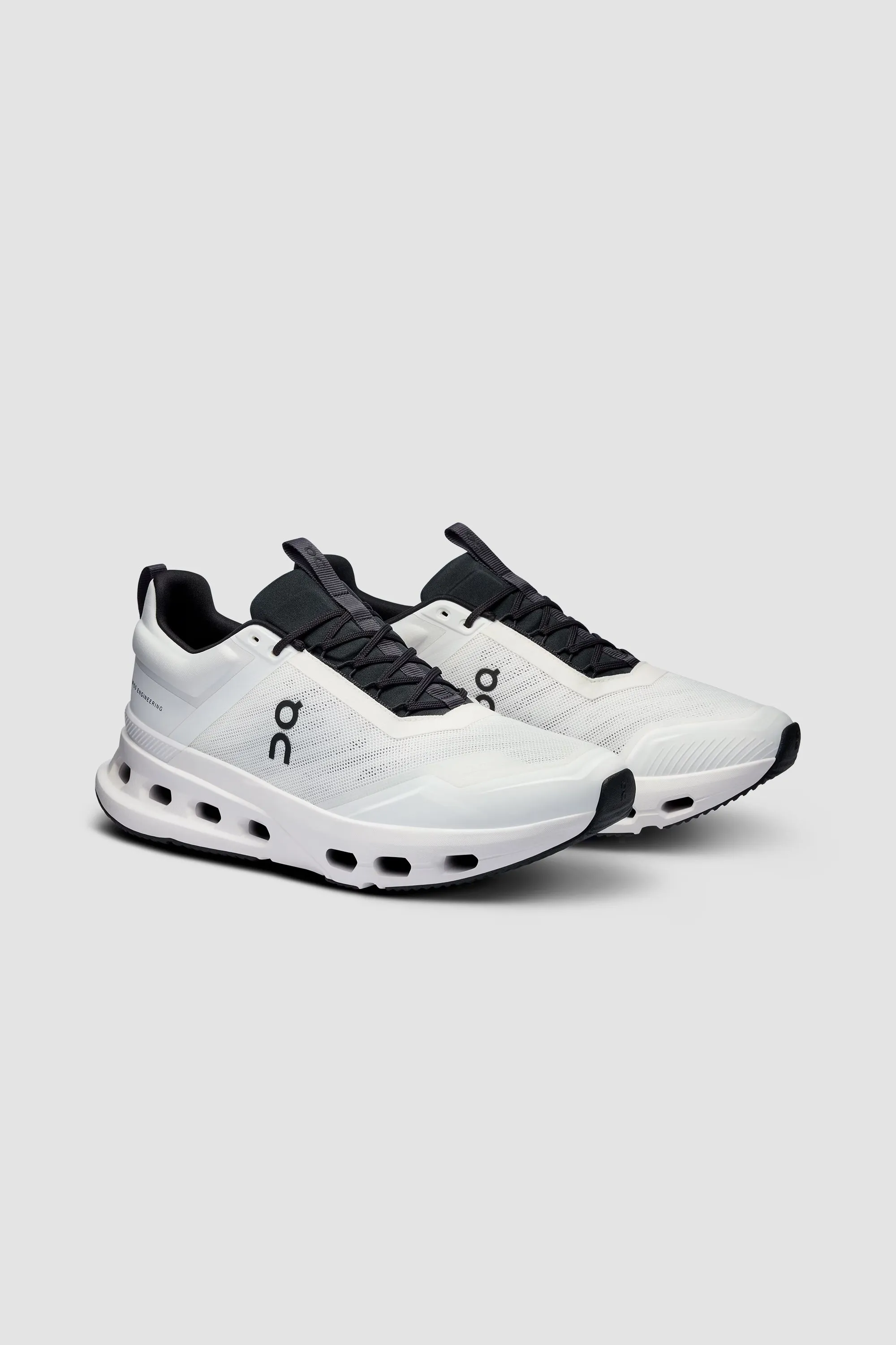 ON | Men's Cloudnova X in White/Black