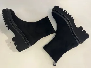 Pons Quintana Black Stretch Suede Ankle Boot