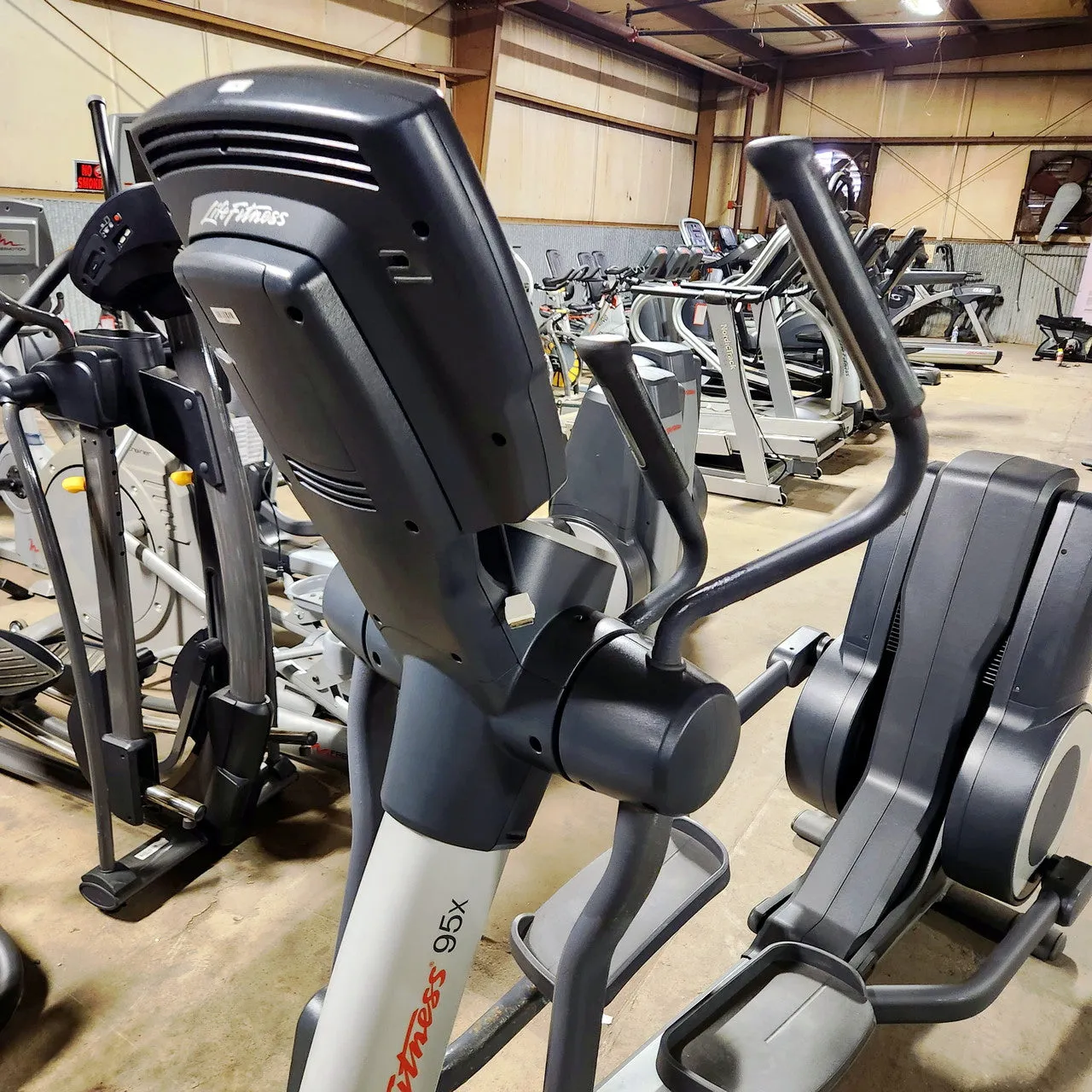 Refurbished Life Fitness 95X Elliptical with Inspire Console