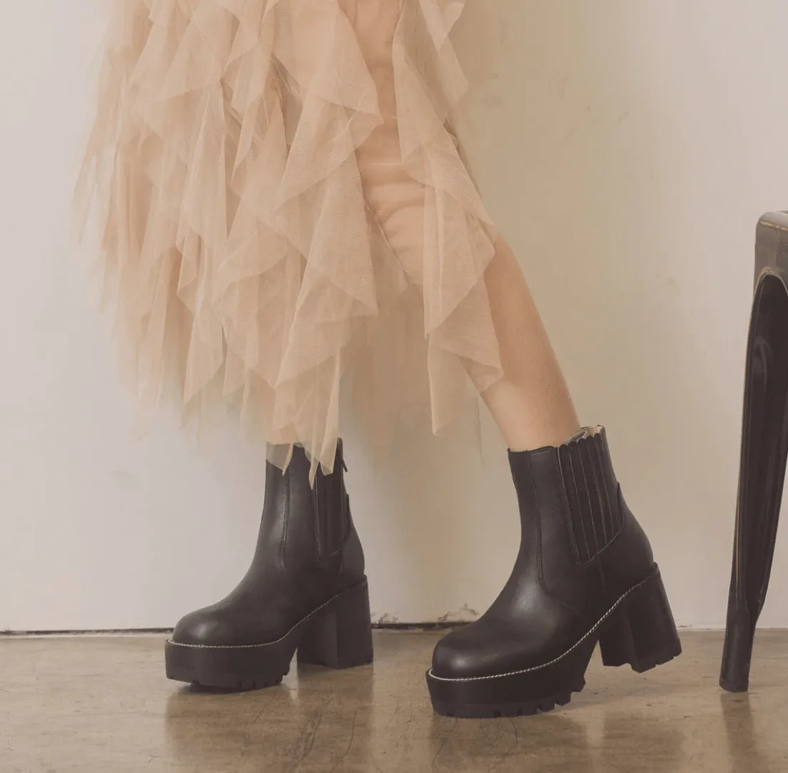 The Allison Midnight Chunky Platform Paneled Boots