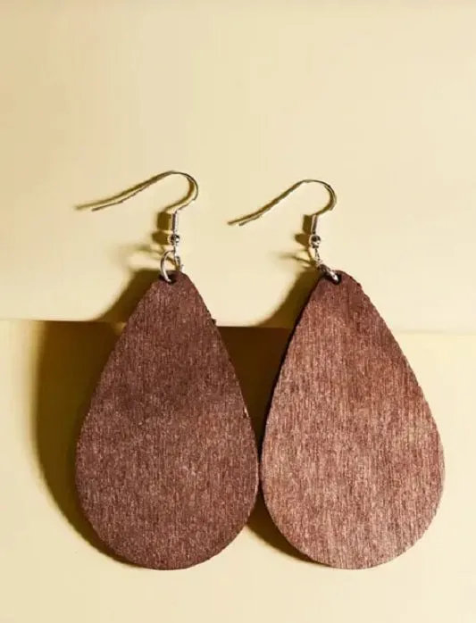 Tiger Stride Teardrop Earrings