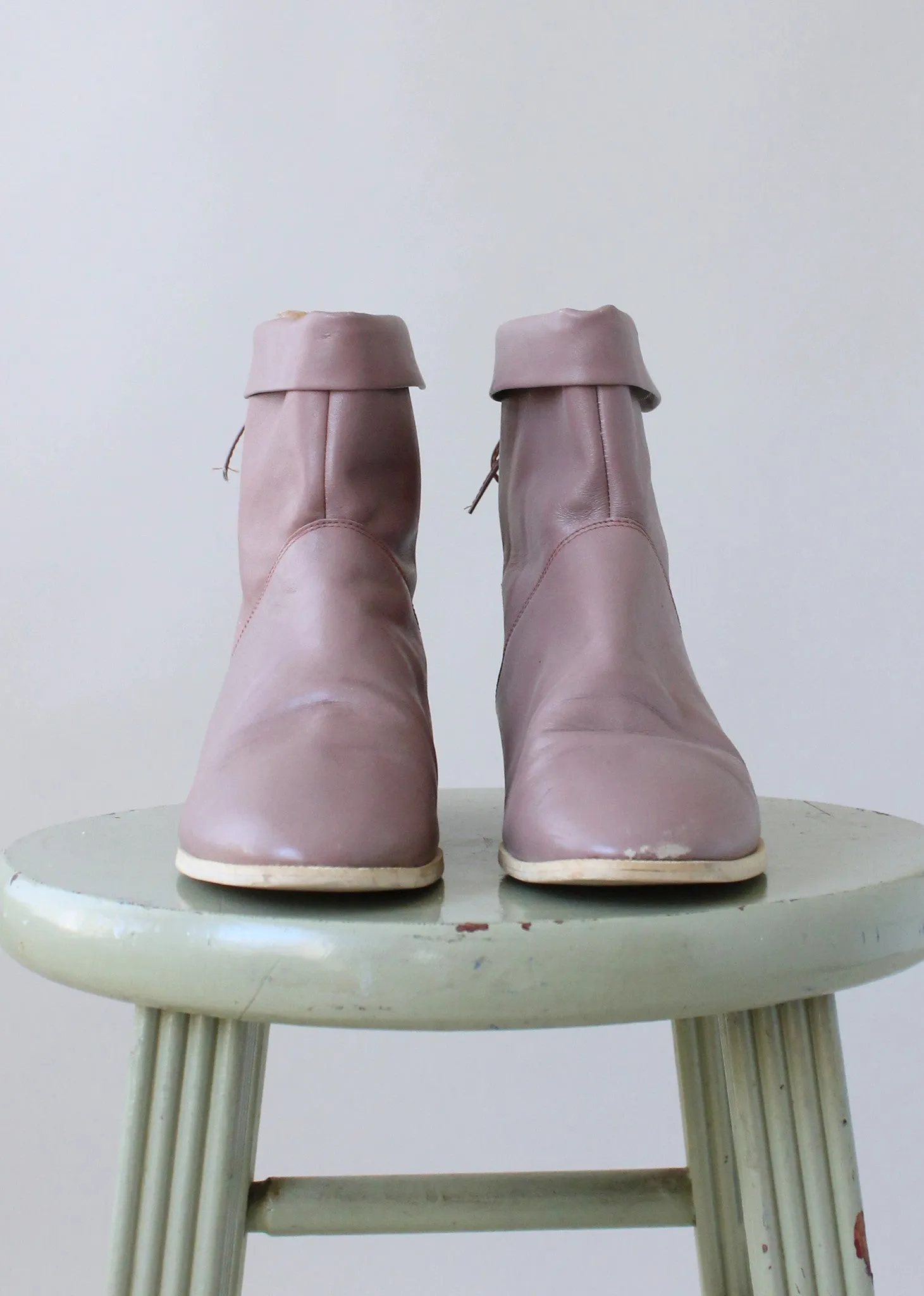 Vintage 1980s Lavender Hippopotamus Boots